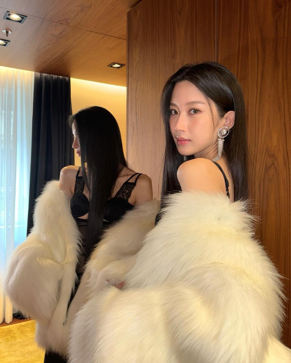 Kayounhg's tweet photo. ㅤ https://t.co/6mxCsujdin
