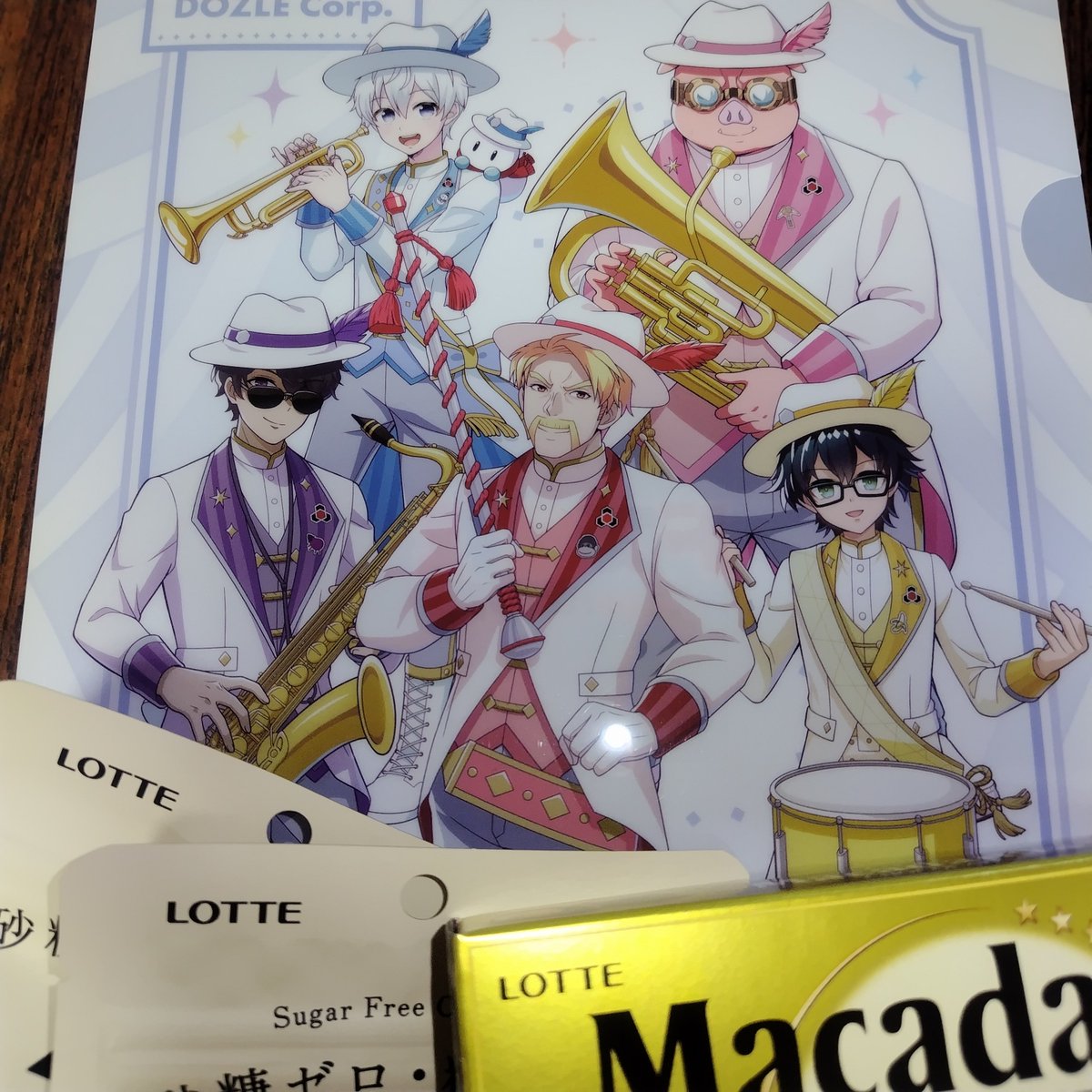 6_6hanpen's tweet photo. くじ引きは無い店舗だったらしい。
罪悪感なくチョコたっぷり買えるキャンペーン嬉しいw https://t.co/1VX5NQBlkF
