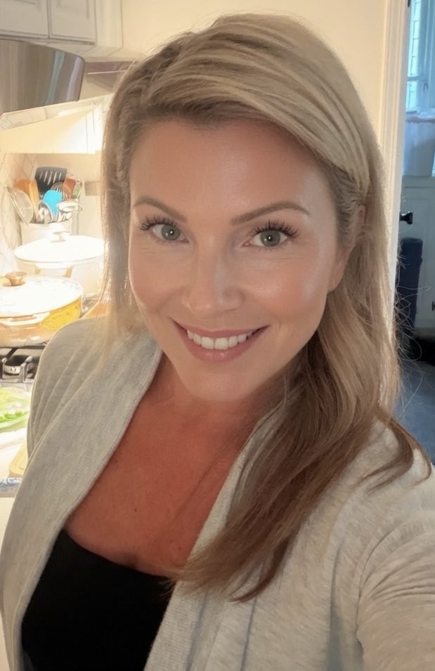AmberforMAGA's tweet photo. Hey…I love you 💋♥️.  Good night X friends 💕 https://t.co/P81xmAQhgu