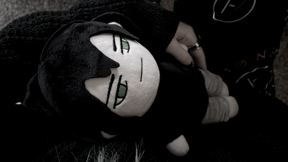 coffinhund's tweet photo. ANDREW PLUSH CAME TODAY . HES SO DUMB LOOKING I LOVE HIM SO MUCH https://t.co/ZJssnnrTXn