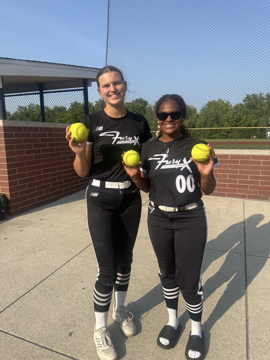 FPXPickett's tweet photo. Day 2 bomb squad at Alliance Nationals. Way to hit the ball @Eviewest23 and HR &amp; Grand slam for our @Jarynn_B2027 💣💣@thealliancefp #teamW https://t.co/aVpdFqSeBB