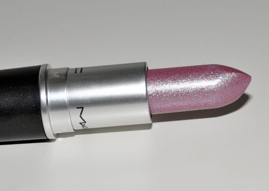 HimedollT's tweet photo. Frosty pink lipstick supremacy ⊹ ࣪ ˖ https://t.co/bLM0JpC6eh