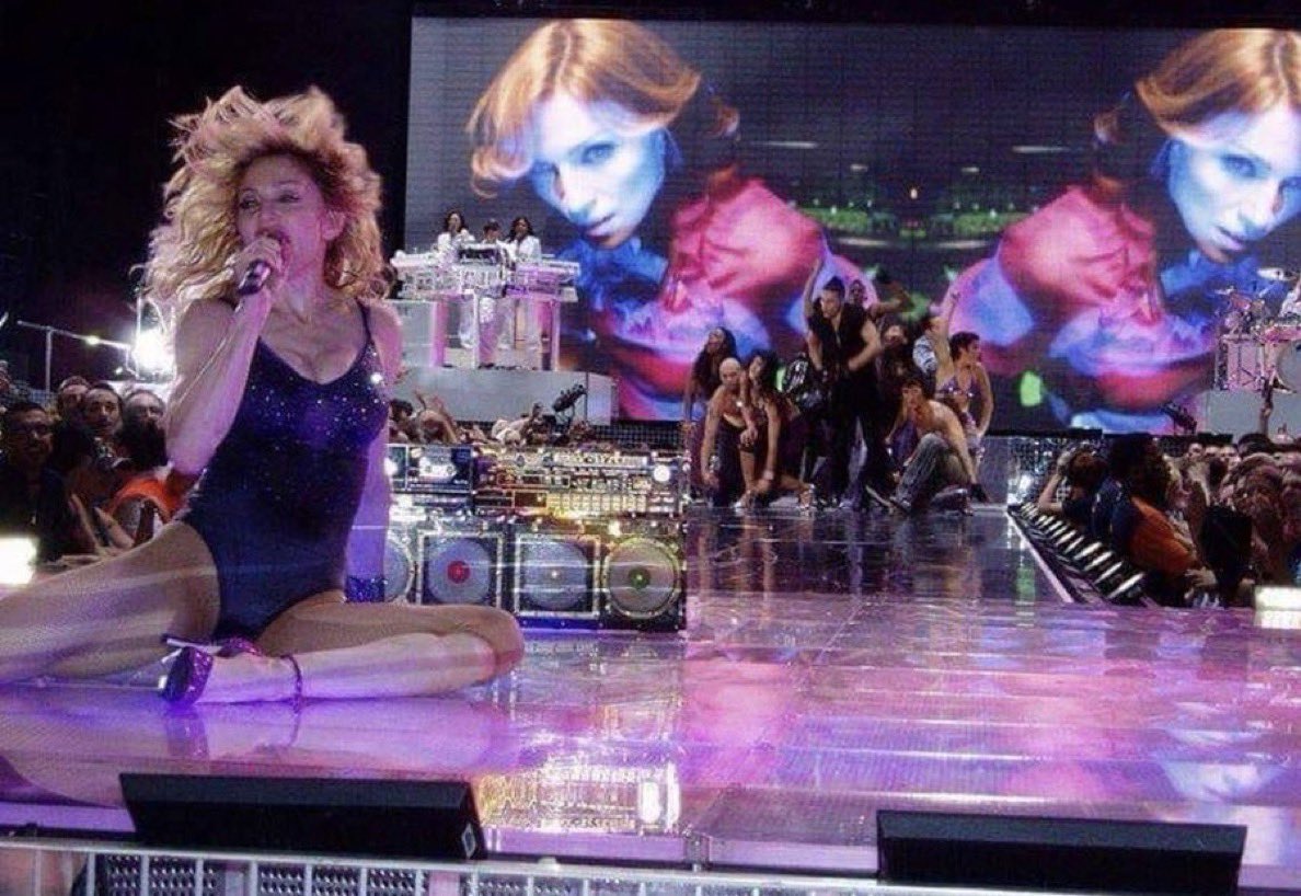 Madonnarchive tweet picture