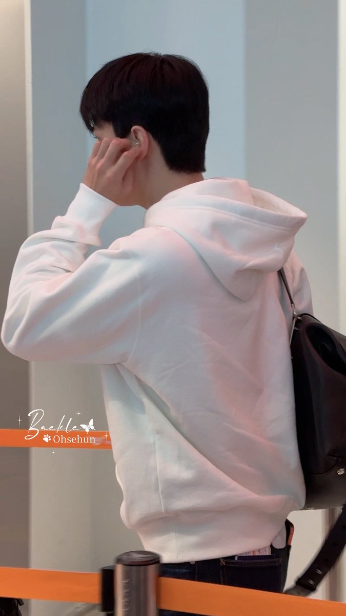 baekleee0506's tweet photo. 2026.7.22 ICN🛫

#EXO #엑소 #weareoneEXO 
#SEHUN #세훈 #吴世勋 #セフン
@weareoneEXO https://t.co/z1ex7TFFmP