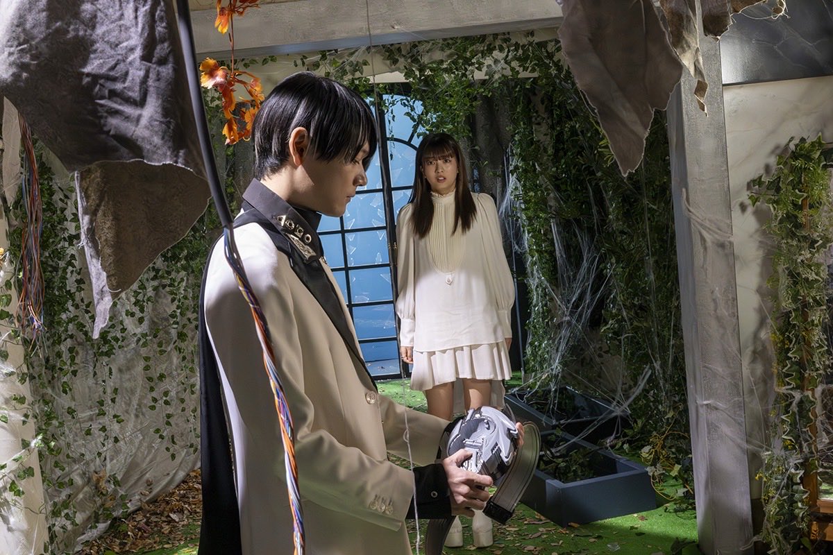 KamenRider_EN's tweet photo. Kamen Rider ZEZTZ Episode 44 is here!

Born from Nem's deepest wish for everyone's happiness, OBLIBION GORE NIGHTMARE continues to grow...
The world's worst Black Case is about to unfold.

Share your reactions with #ZEZTZ! https://t.co/OqWDafZOFT