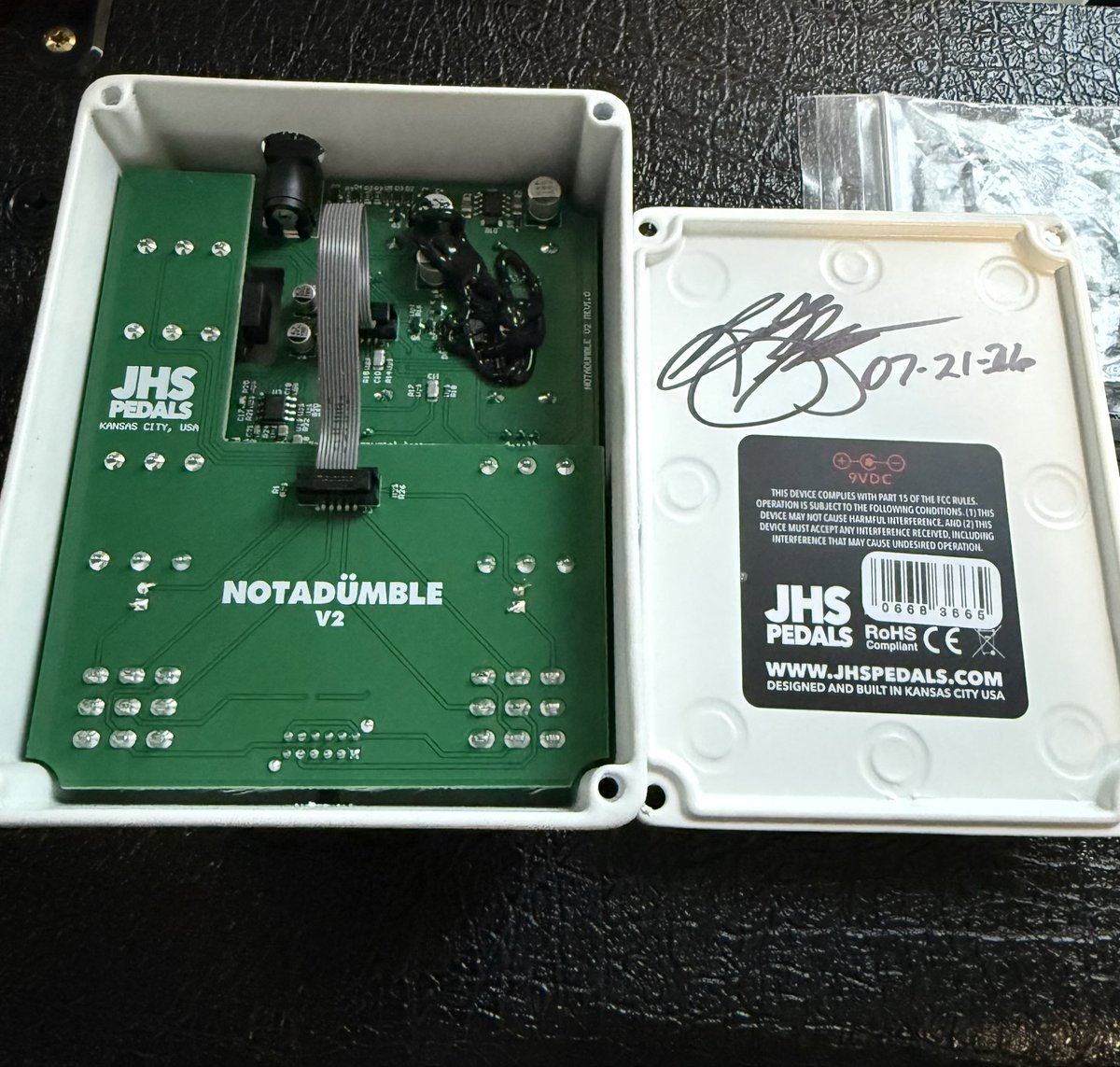 bradguess75's tweet photo. @jhspedals Had it checked out by 10:02 CST on 7-16. Just received it today. I am really looking forward to having this pedal in my collection 🤘🏻🤘🏻 https://t.co/1DO34tJ0Of