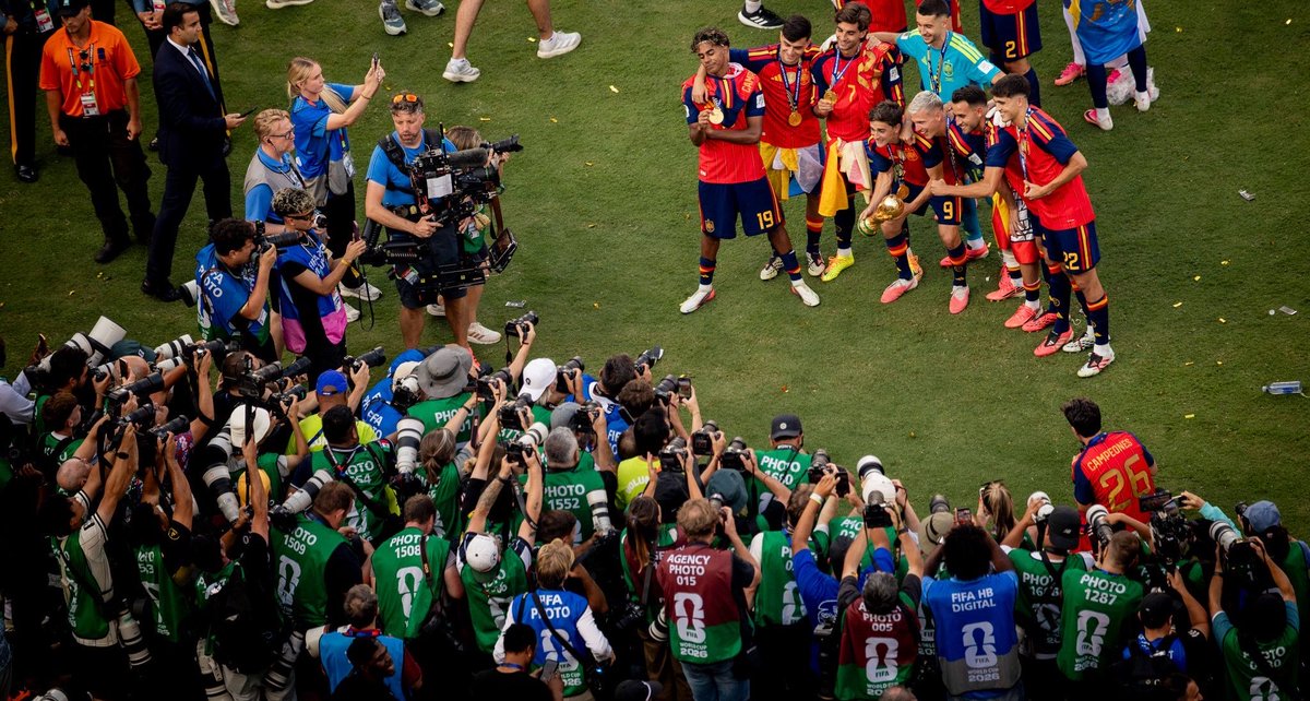 iizvu2's tweet photo. FC Barcelona. https://t.co/wGU8fooVhT