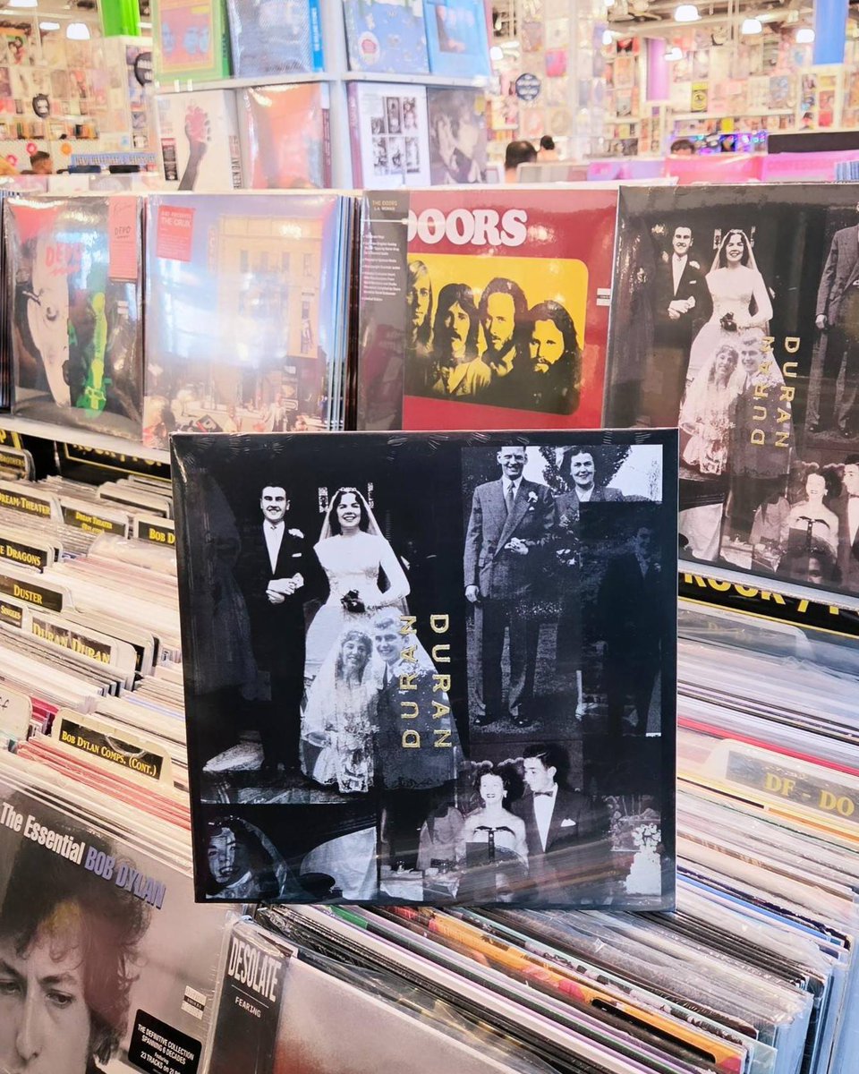 amoebamusic's tweet photo. The new reissue of @duranduran's 1993 album "Duran Duran" (aka The Wedding Album) is back in stock on vinyl online and in-store at Amoeba Hollywood! Features the singles "Ordinary World" and "Come Undone."

Get it online here: https://t.co/edd81erwGM https://t.co/Nl2xRF7lLm