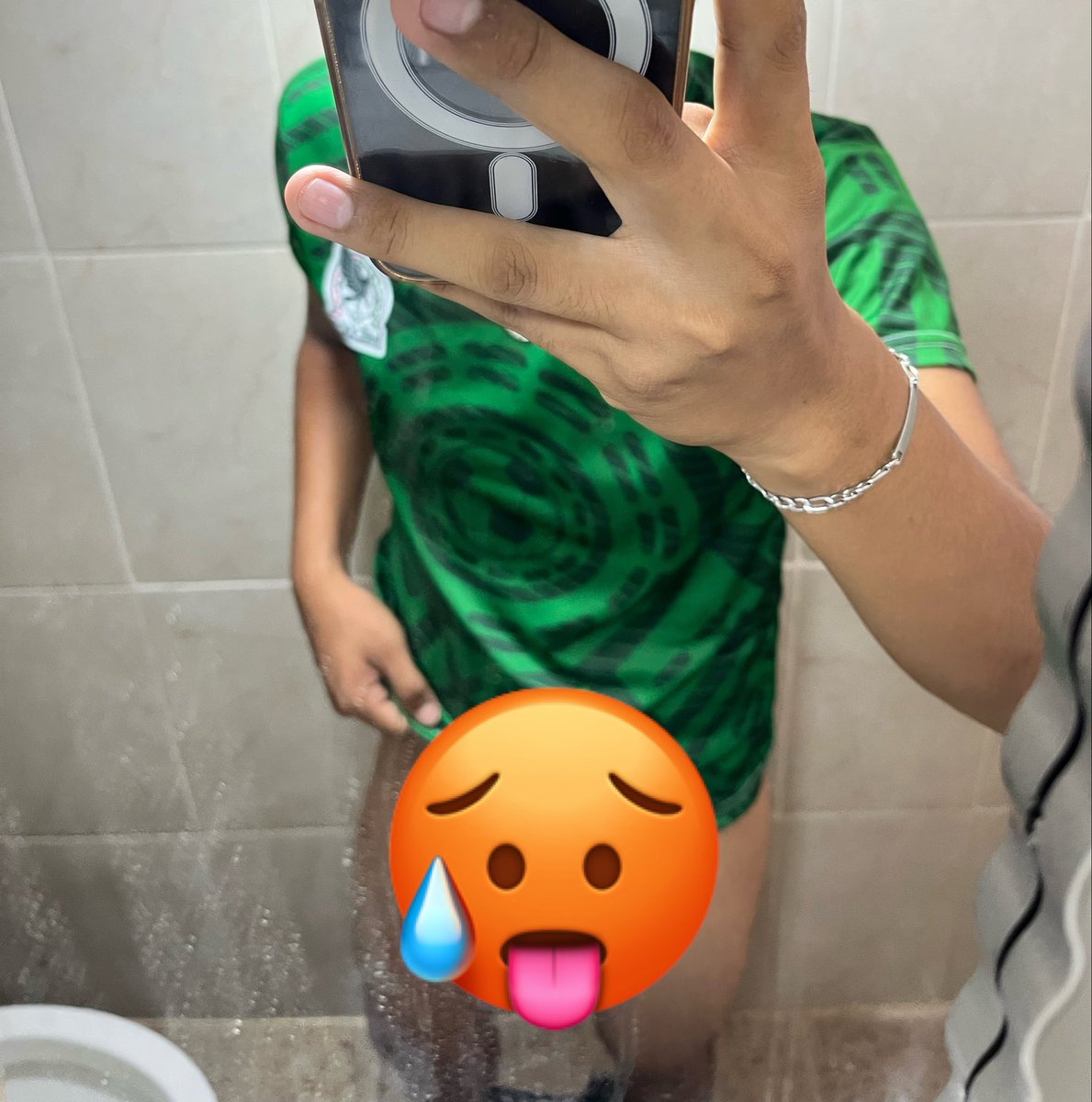 picho18alv's tweet photo. rt y te la mando sin emoji https://t.co/vWLTcVM9f3