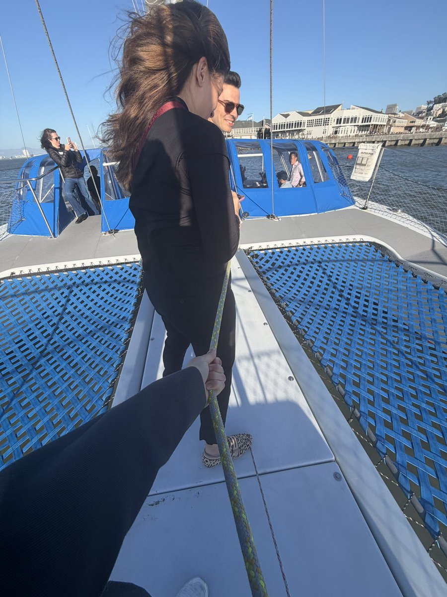 Paulina_laba's tweet photo. situations I end up in, because I literally talk to anyone https://t.co/N2DafxIhfW