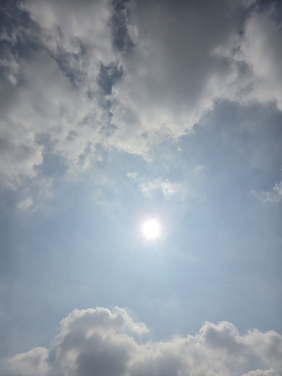 cranebook's tweet photo. 2026. 7. 22

本日の業務ただいまより開始いたしました。

ケビン・キーガン亡くなったのか。

では、本日もよろしくお願いいたします。 https://t.co/d2mVqff5zB