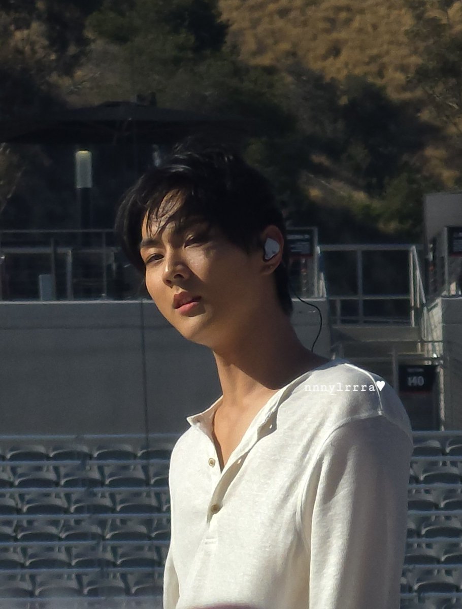 nnnylrrra's tweet photo. Jungwon chose violence today 🫠

#엔하이픈 #ENHYPEN #JUNGWON
#EN_WORLDTOUR_BLOODSAGA
#BLOODSAGA_IN_US
#BLOODSAGA_IN_SAN_DIEGO https://t.co/m5HwlgU0UI