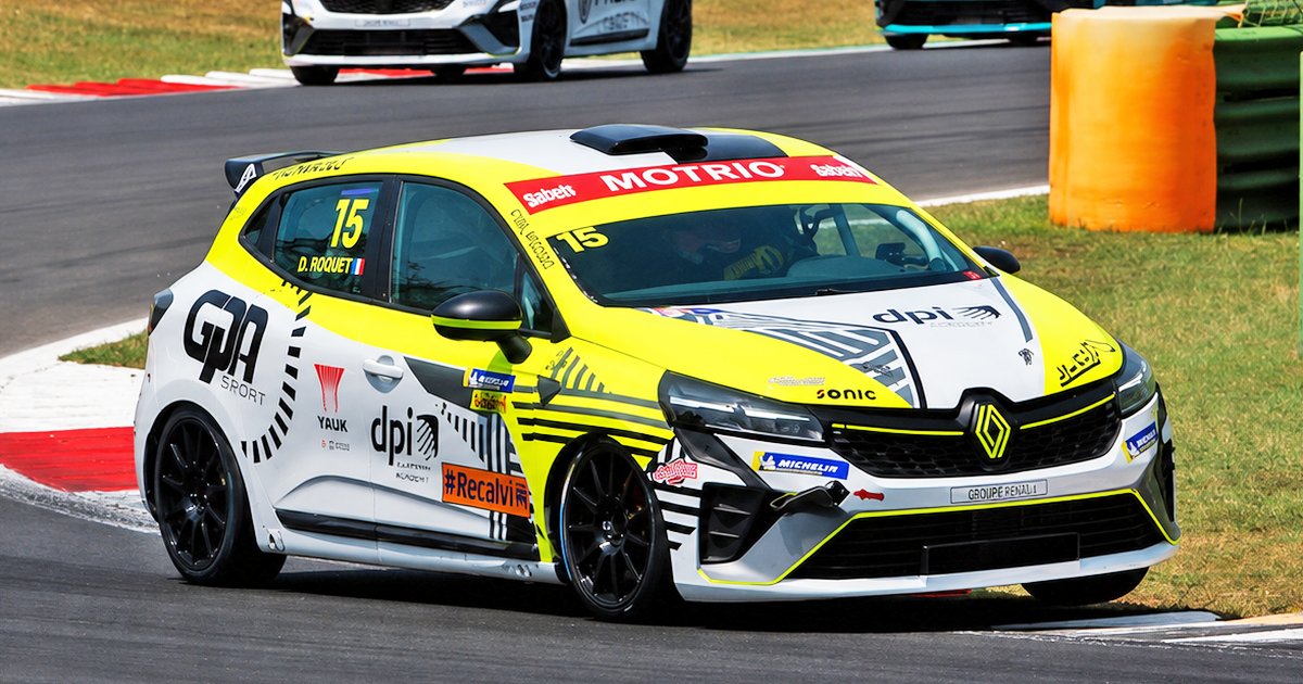 AUTOhebdoSPORT's tweet photo. Pouget arrasa en Vallelunga con un nuevo doblete. https://t.co/rQz0gE7pmt @RenaultSeries @renault_esp @VLineOrg @RFEdeA https://t.co/QOtjjw6Hb6