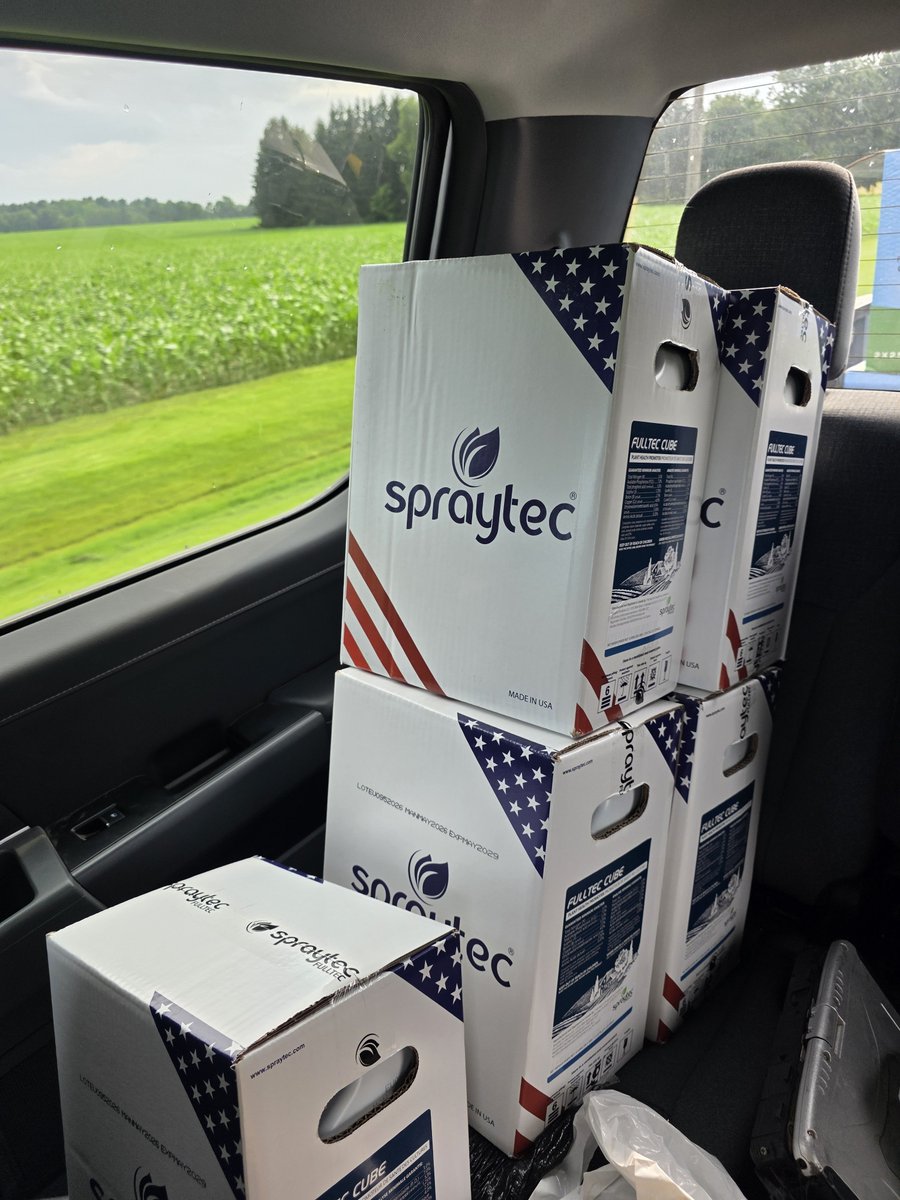 MosburgerA's tweet photo. Hitting the road today with some @SpraytecUSA #Fulltec #CUBE
#PFRProven https://t.co/e6KS4xOEbQ