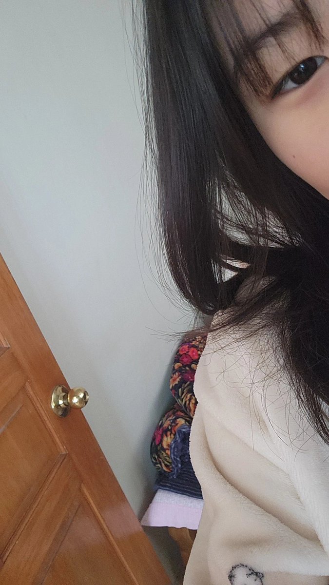 Fall1032's tweet photo. [ 방학 기념 올리는 트친소 . . ♡ ]

다들 저랑 트친해요 무멘팔 ♡
거를 거 다 걸러서 찾아가요 

트친비 = 인알 ♡

#에세머_트친소 #에세머트친소 https://t.co/5Zxs8PMJ9T