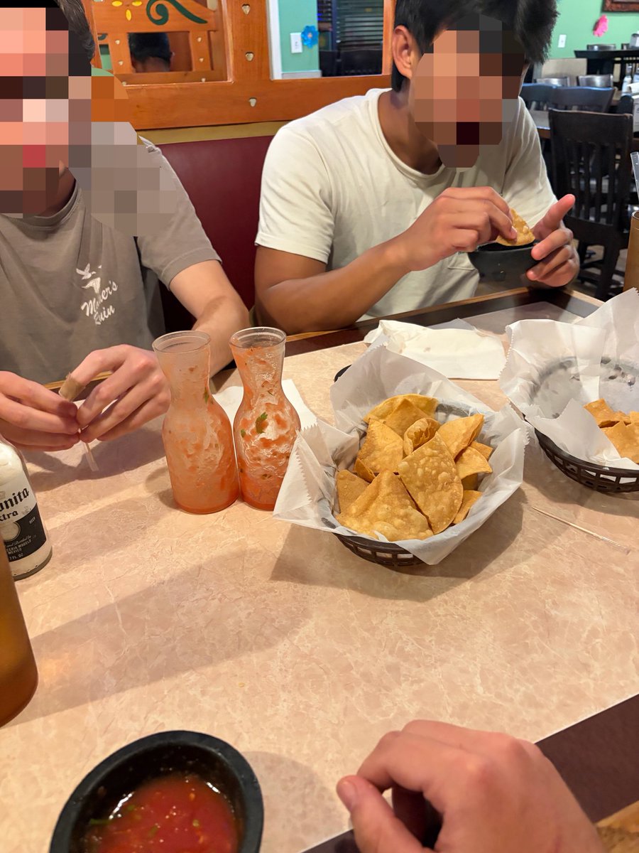 arthurmcgator's tweet photo. Taco Tuesday 🙌🙌 #smashingtorta https://t.co/SV4Dr4K5dJ