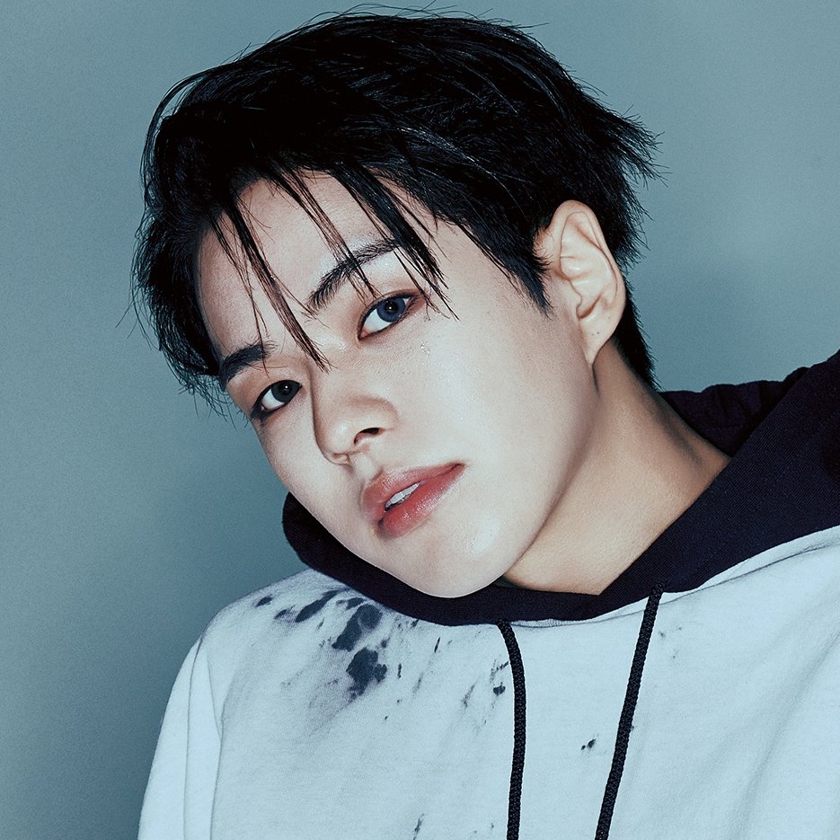 TOP100KPOP's tweet photo. Happy 25th birthday to JAEHYUK from TREASURE! 🥳🎉 https://t.co/JNA604sEyz
