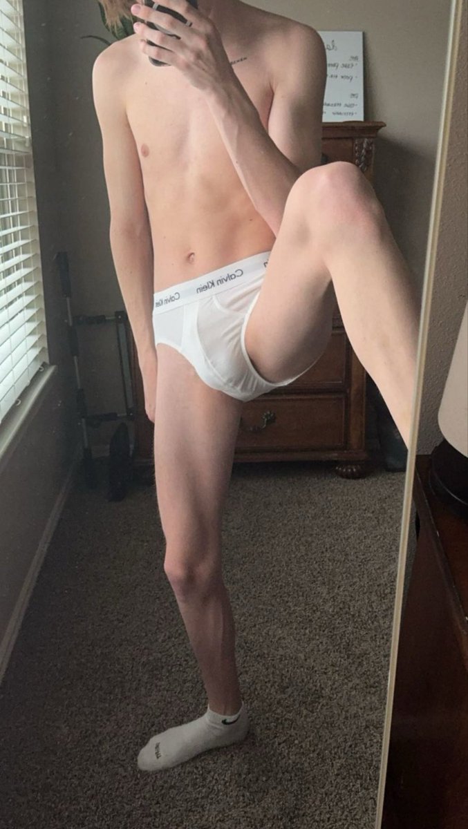 Connor3wd's tweet photo. Want this sexy ?🍆💦🐍 😜😝😘❤️🏳️‍🌈 https://t.co/DVkFQaimtn