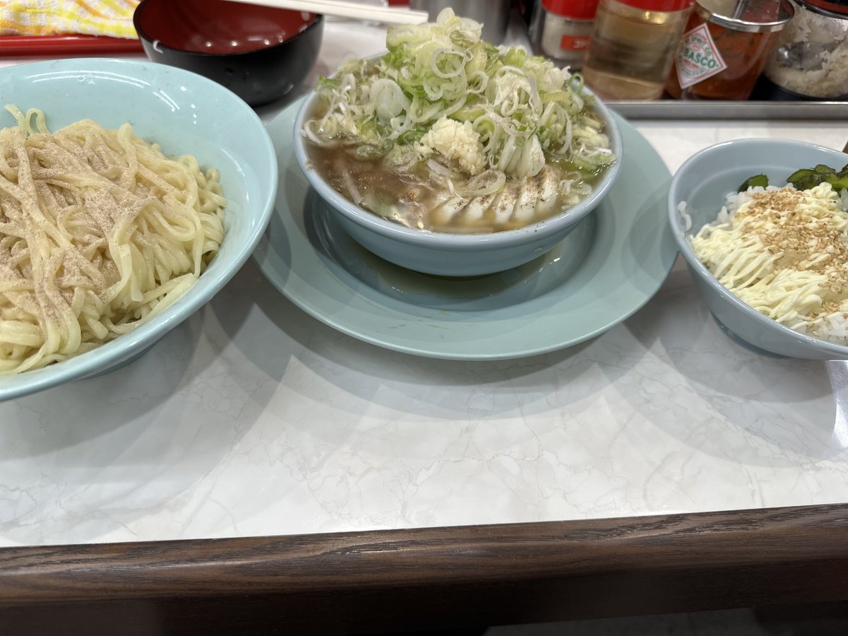 dooooooooonset1's tweet photo. #おはようＶライバー 

おはよ
ねすぎました
つけ麺美味しかった

 #IRIAM https://t.co/ABrKU9Suij