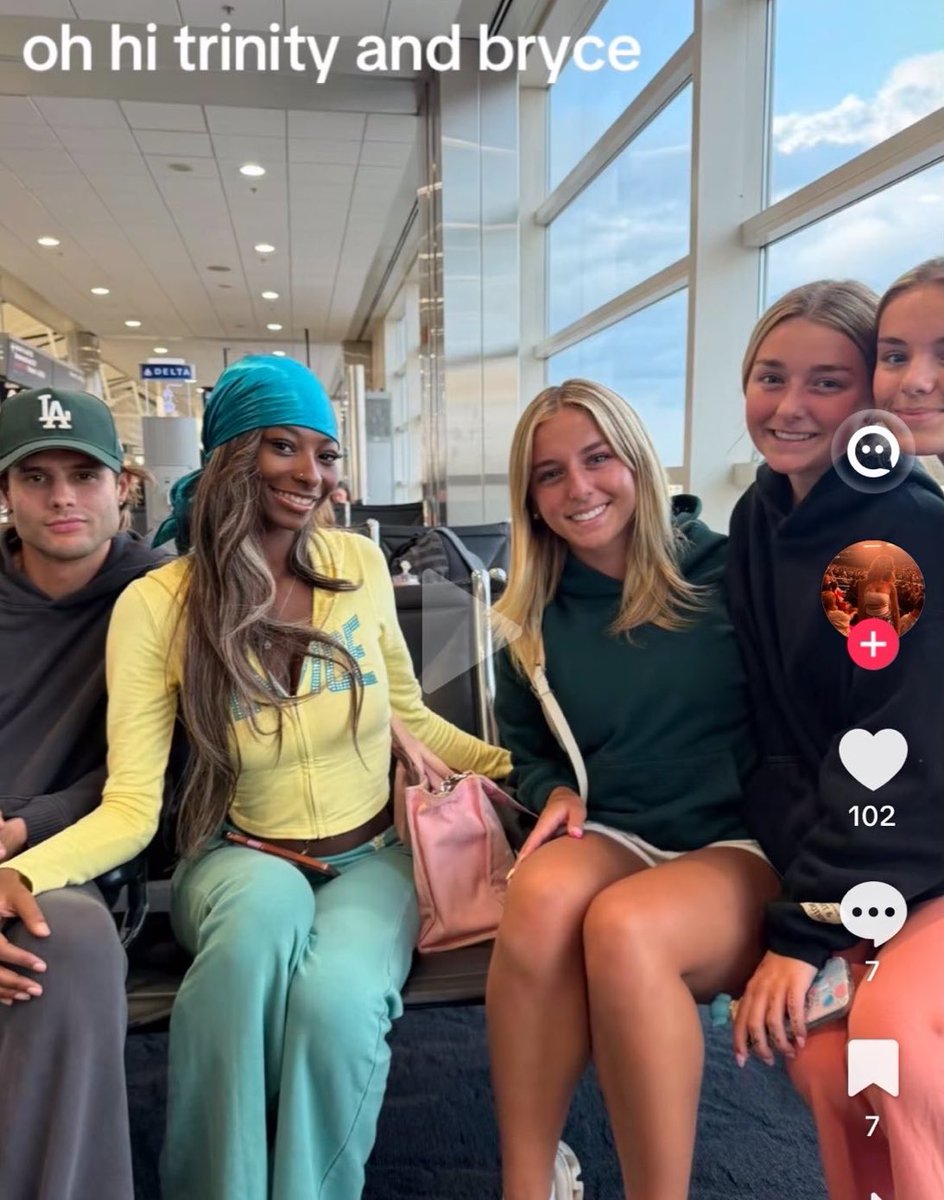 brinitybase's tweet photo. trinity and bryce at the airport together https://t.co/OSTjgzkR1g