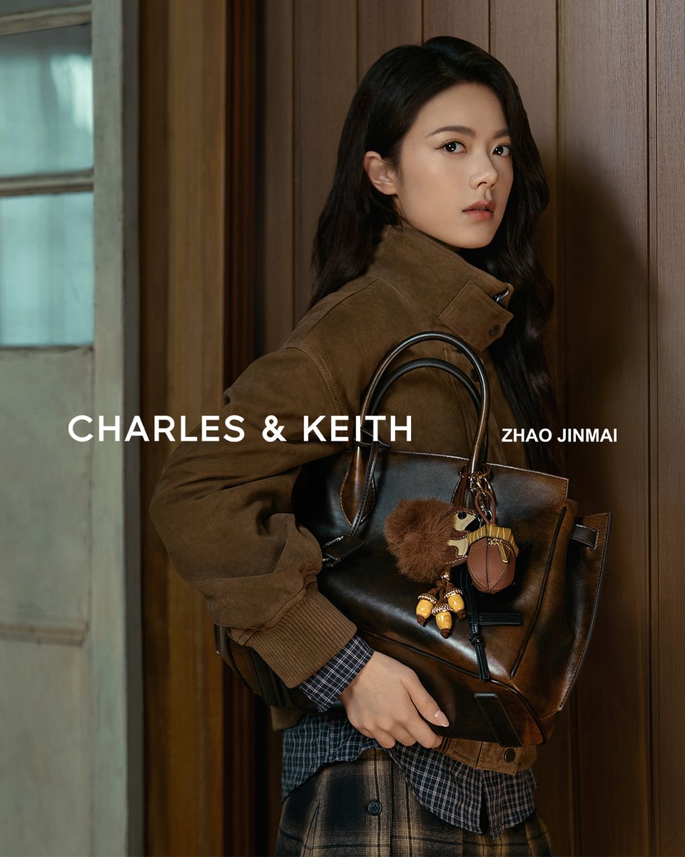 Charles_Keith's tweet photo. CHARLES &amp; KEITH welcomes Zhao Jinmai to the family as Brand Ambassador.

欢迎演员赵今麦成为CHARLES &amp; KEITH品牌代言人。

#CharlesKeithFW26
#ImwithCharlesKeith
#ZhaoJinmai
photographed by Nick Yang https://t.co/cJVYQk9LcZ