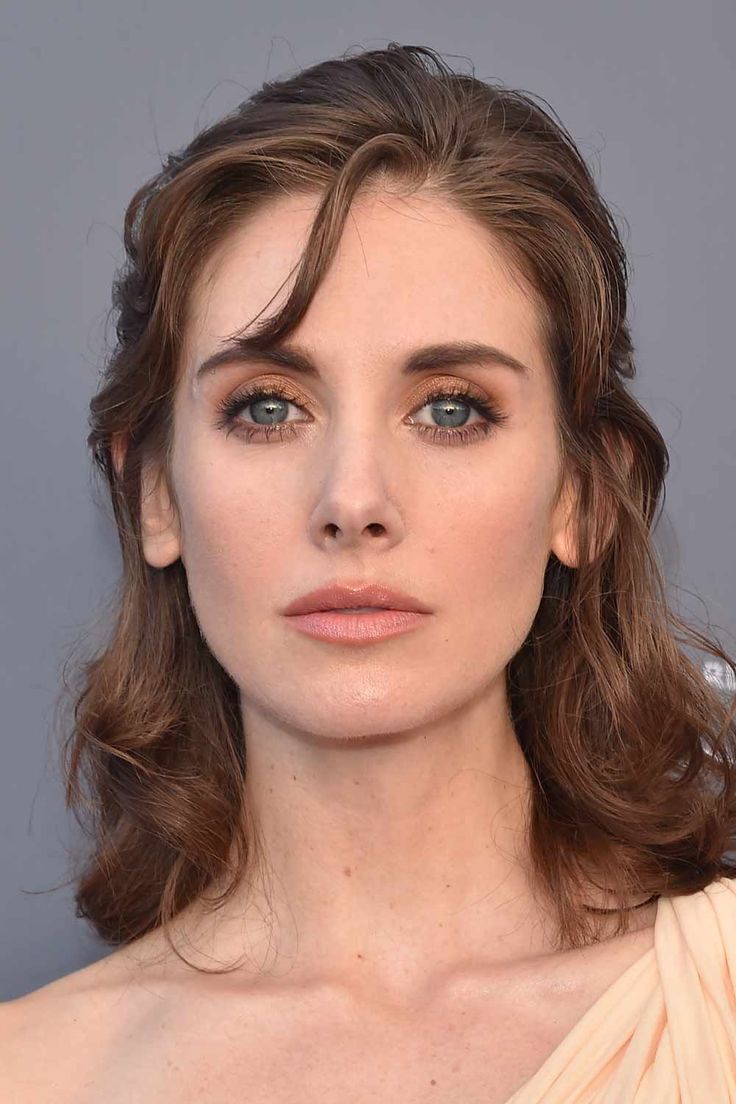 Cinema8Maniac's tweet photo. Alison Brie at 43...absolutely insane for her perfect body tea https://t.co/hVwptYbYeo