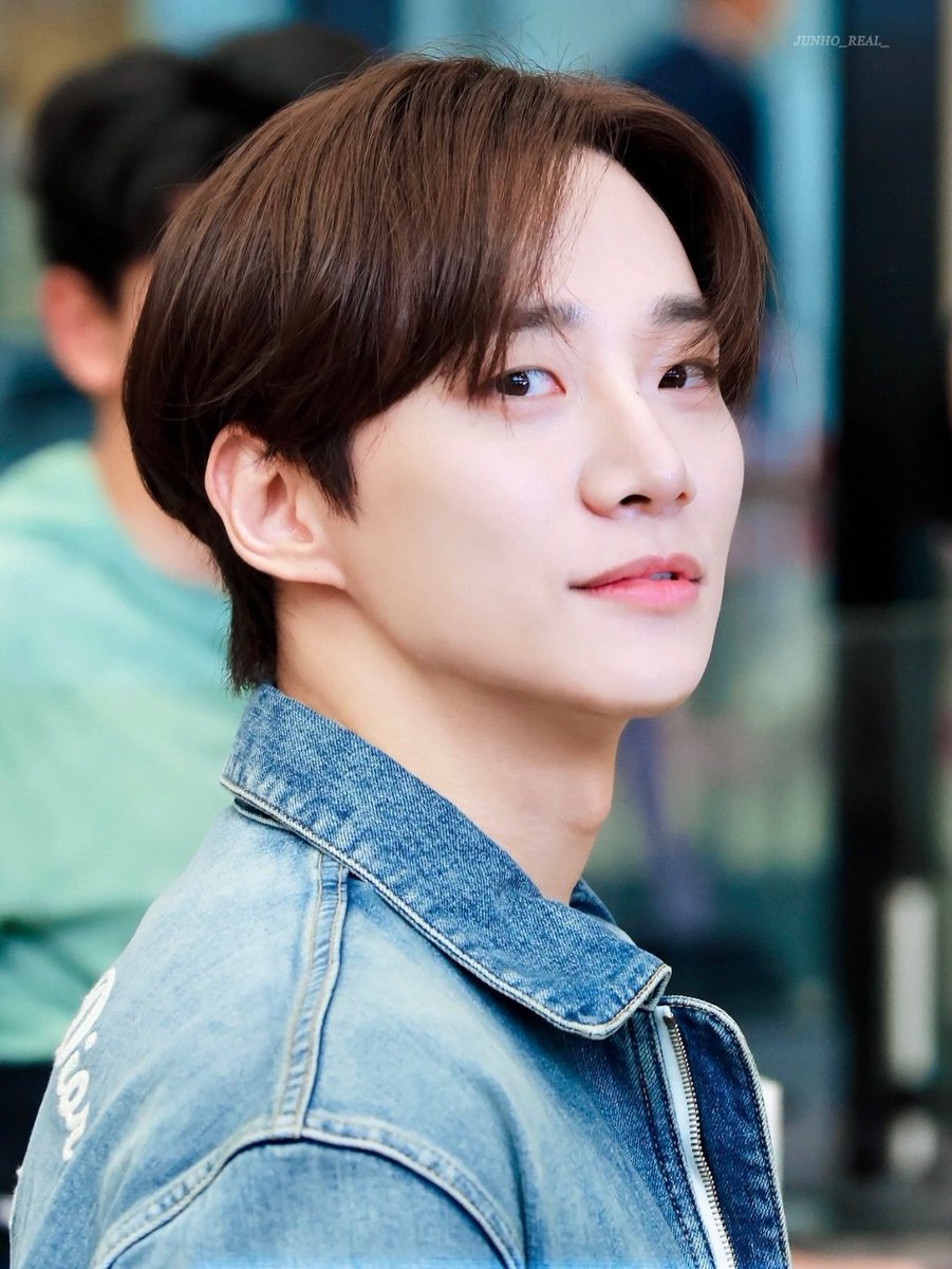 jagiya_a's tweet photo. Do you miss me?
230719 Departure from Gimpo (✈️Japan) Preview
#KingtheLand #KingtheLand #GooWon
#Junho #JUNHO #LeeJunho #LEEJUNHO https://t.co/VDwMuo2vQo