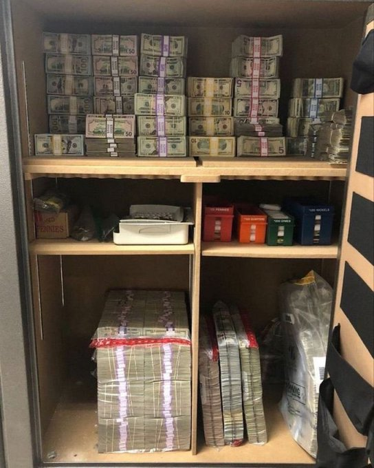 imfat's tweet photo. Money in coming.

Lock in. https://t.co/dxh2XnD2lQ