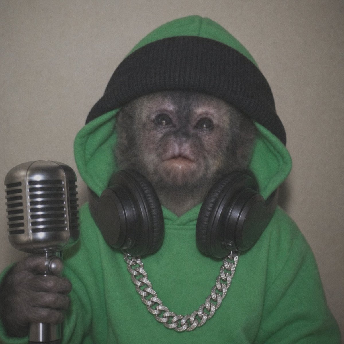 monkerobinhood's tweet photo. If young Rob don't trust you he gon shoot you https://t.co/9TQBftDYBH