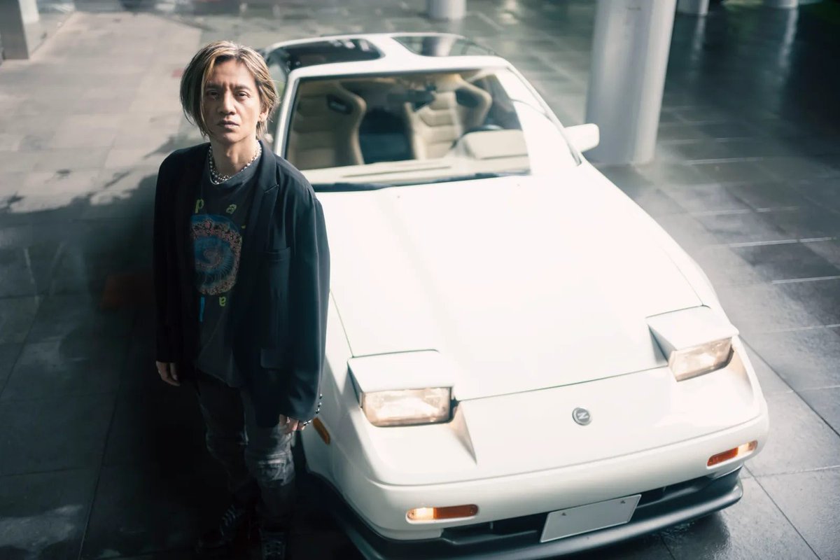 GQJAPAN's tweet photo. 「排気管が直結の状態になって爆音で走っていたら、俺たちのシマを荒らしていると、地元の暴走族が集まってきたんです。でもすぐに俺だって気づいて、マフラー壊れちゃったんでなんとかしてくれない、と頼んだら……」

▼#愛車の履歴書──Vol90 #岡本健一 さん（前編）
https://t.co/vrdTR0xJDq https://t.co/RYwceCa2E7