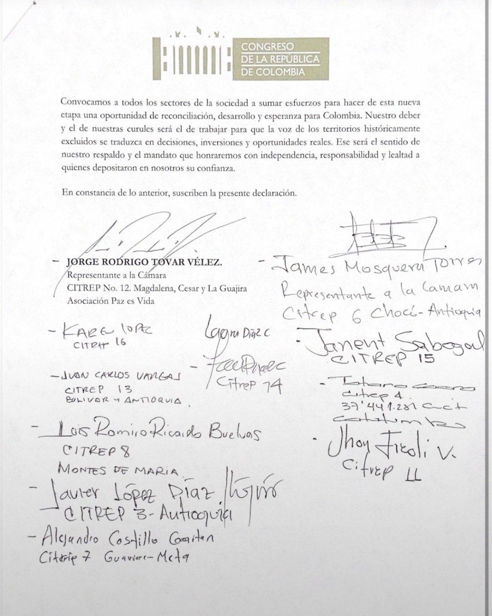 JuniorMaldon1's tweet photo. Las curules de paz terminaron en manos de los de siempre, el tiempo nos dio la razón 

Dra. @TatianaJGaona usted traicionó a la gente de nuestra región del Catatumbo con su discurso de paz , cuando su representación es producto del acuerdo de paz del 2016 
Hoy se declara partido de gobierno con @ABDELAESPRIELLA quien acabará con la implementación del acuerdo de paz y profundizará la guerra en el Catatumbo con el plan patriota 2.0 tristemente su representación terminó en manos de los mismos de siempre que se acomodan por sus intereses económicos , triste futuro para la región del Catatumbo, solo nos queda esperar en qué terminara el plan de gobierno Norte Territorio de Paz ?