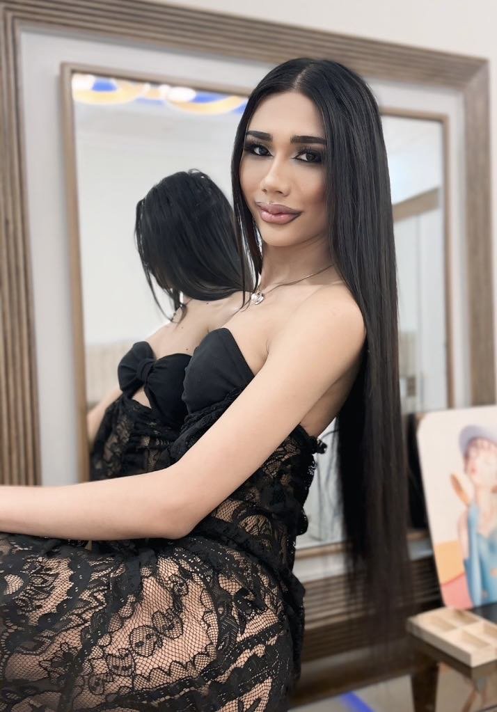 dilbeay's tweet photo. #ladyboy_riyadh 
#ladyboy_in_riyadh https://t.co/X2D3QIoHNB
