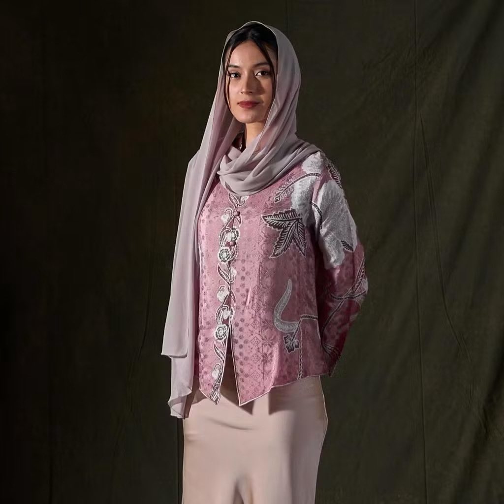 myhazel_'s tweet photo. pretty batik

a thread https://t.co/twSzsILw43