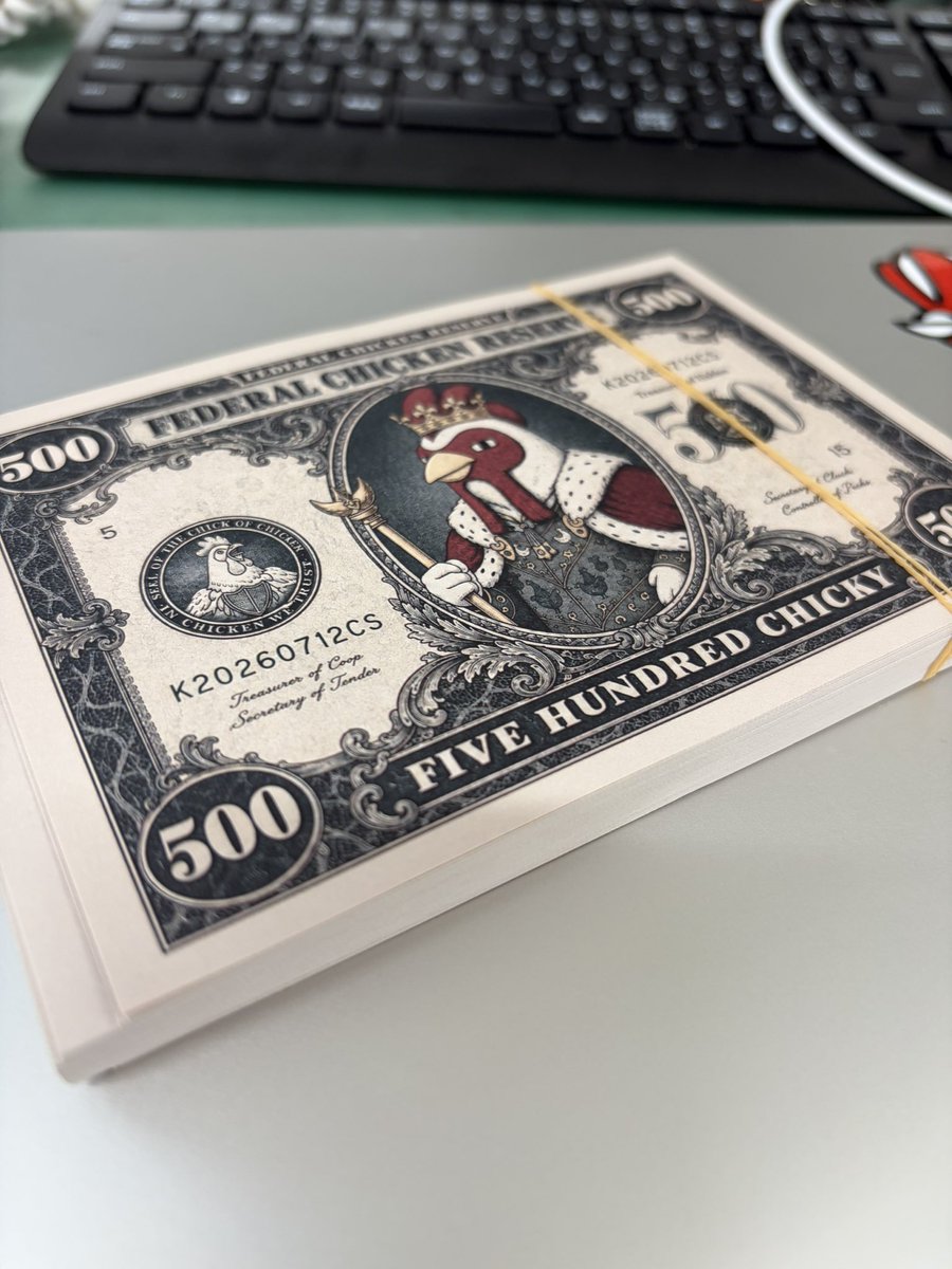 9kingofchicken's tweet photo. イベント通貨チキー💴
使用率は8割。2割は持ち帰り。
リアルにするほど前回のものと今回のものの区別がつきづらくなるからほぼ一回キリの企画をチキソニ2026に使ったんだけどね🐔 https://t.co/8FYLpjZ318