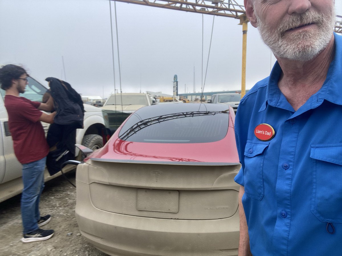 Liam's Dad tweet media