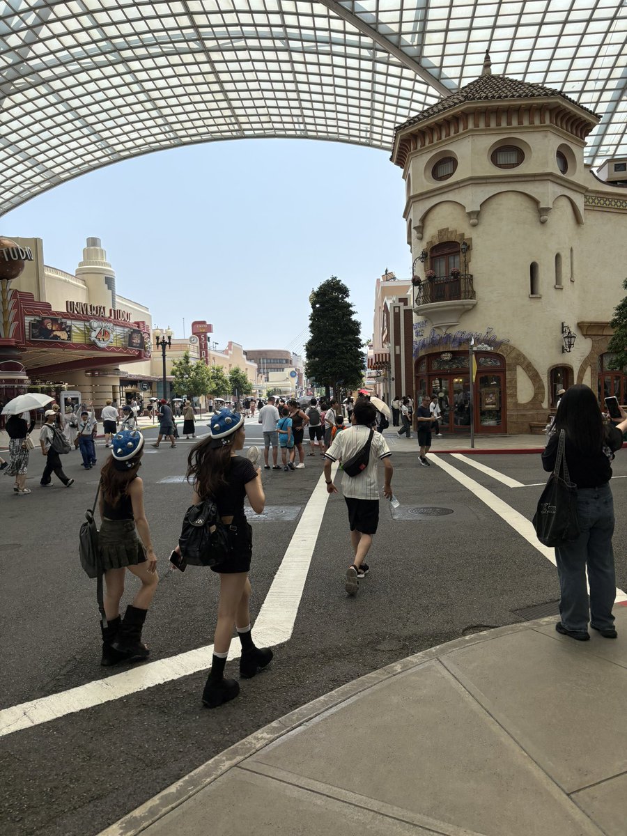 PENGINyuuyake's tweet photo. バイト終わりに来たけど今日も少ない https://t.co/DGW6WObOlM