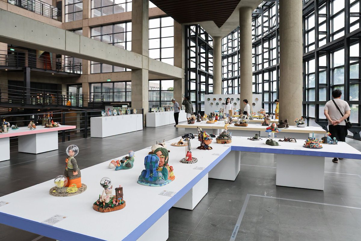 yinggeceramics1's tweet photo. ＼The National Children's Ceramic Award 2026／ 
Final day tomorrow📢

With the theme “Flying to the Future World,” this exhibition presents 101 ceramic works from across #Taiwan. Each piece explores visions of the future, showcasing the creativity of young artists. 🤖🚀

#Yingge https://t.co/MrJT8fVQ5r