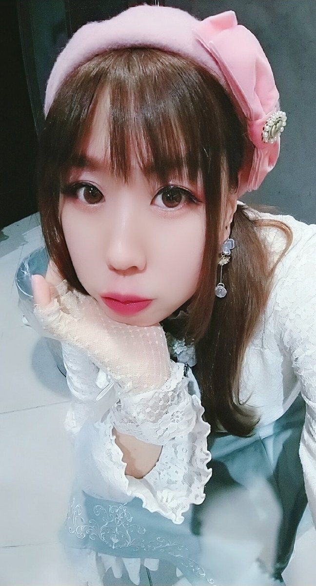 Akipedia_0827's tweet photo. 【お知らせ】
明日、7/23(木)17時〜22時半まで！Ultema様に初ゲスト出勤させて頂きます🫡

Ultema
豆腐ハンバーグ定食 1200円
フィナンシェ 600円

▼カラオケ歌い放題
▼ソフトドリンク飲み放題1h 1,100円
▼アルコール飲み放題1h 1,600円

歌リクも可能です🤗
お仕事帰りに会いに来て♡

店舗詳細↓ https://t.co/UNbgKGgff6