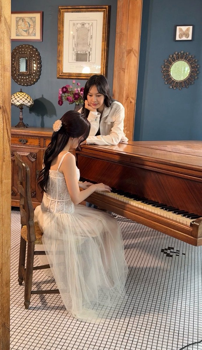 DittoSeries's tweet photo. ตาพี่เดียร์คงจะเบามากเพราะเจอแล้วล่ะ “จุดวางสายตาที่น่ารักที่สุด” 🥺🫶🏻

#DittoSeries 
#GMMTV
@panlyyy @loverrukk https://t.co/QqAnLkblCH