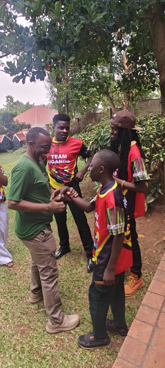 LodgeSolutions's tweet photo. https://t.co/P7gquQefaW.TeamUganda. 🇺🇬
Built over years,ready for another high season.Let's go #TeamBUBU 🫡🥳

@RwenzoriMarathn here we come fam 🏁🏃🏾‍♀️🥳 Armed with the latest #ghettokids moves that @wekesa_amos is still trying to learn.. the famous #TengeTenge groove ..#SendHelp🙈 https://t.co/VXVUiIYiB1