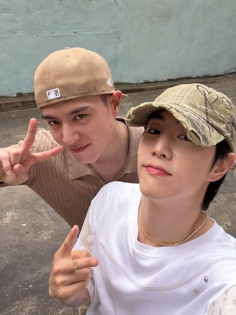 Jasmine_JTH's tweet photo. ทรงนี้ไม่ล้อละว่าเลิกกันแล้ว ทรงนี้ดูแล้วน่าจะแฟนผมน่ารักจังเลยคับ เจอแบบนี้ก็ตายดิคับ ใครจะมองว่าผมคลั่งรัก ก็ไม่เป็นไร 🤧 #yumark #gyeommark #markgyeom https://t.co/z8GuMKLQv5