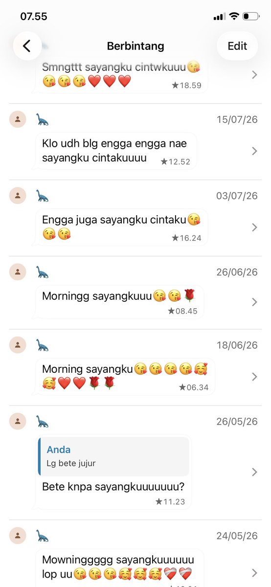 clingyliaa's tweet photo. sayangku, cintaku the most beautiful world 🥹🫶🏻 https://t.co/iprKKKthgo