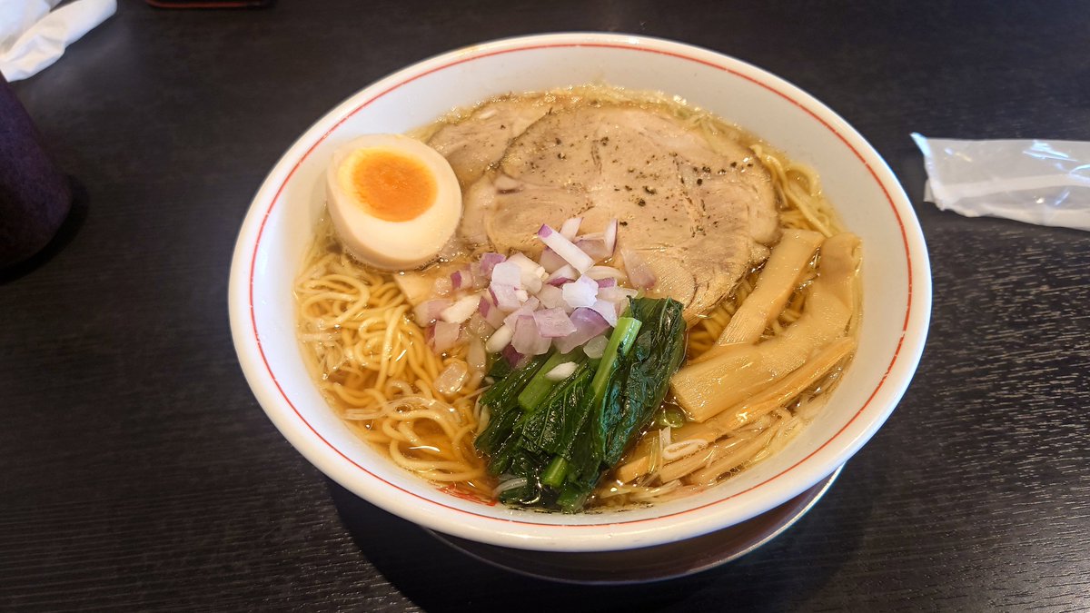 basuta3231's tweet photo. 久々に食うラーメンは美味い😋 https://t.co/Cg7m4EWcLx