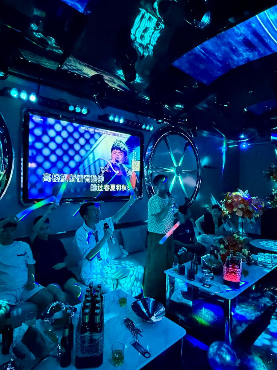 InaGelinas2f's tweet photo. Sing your heart out at KTV! Throw on your favorite tunes, belt out every lyric, and make unforgettable fun with buddies tonight https://t.co/HZsrLcq0FE