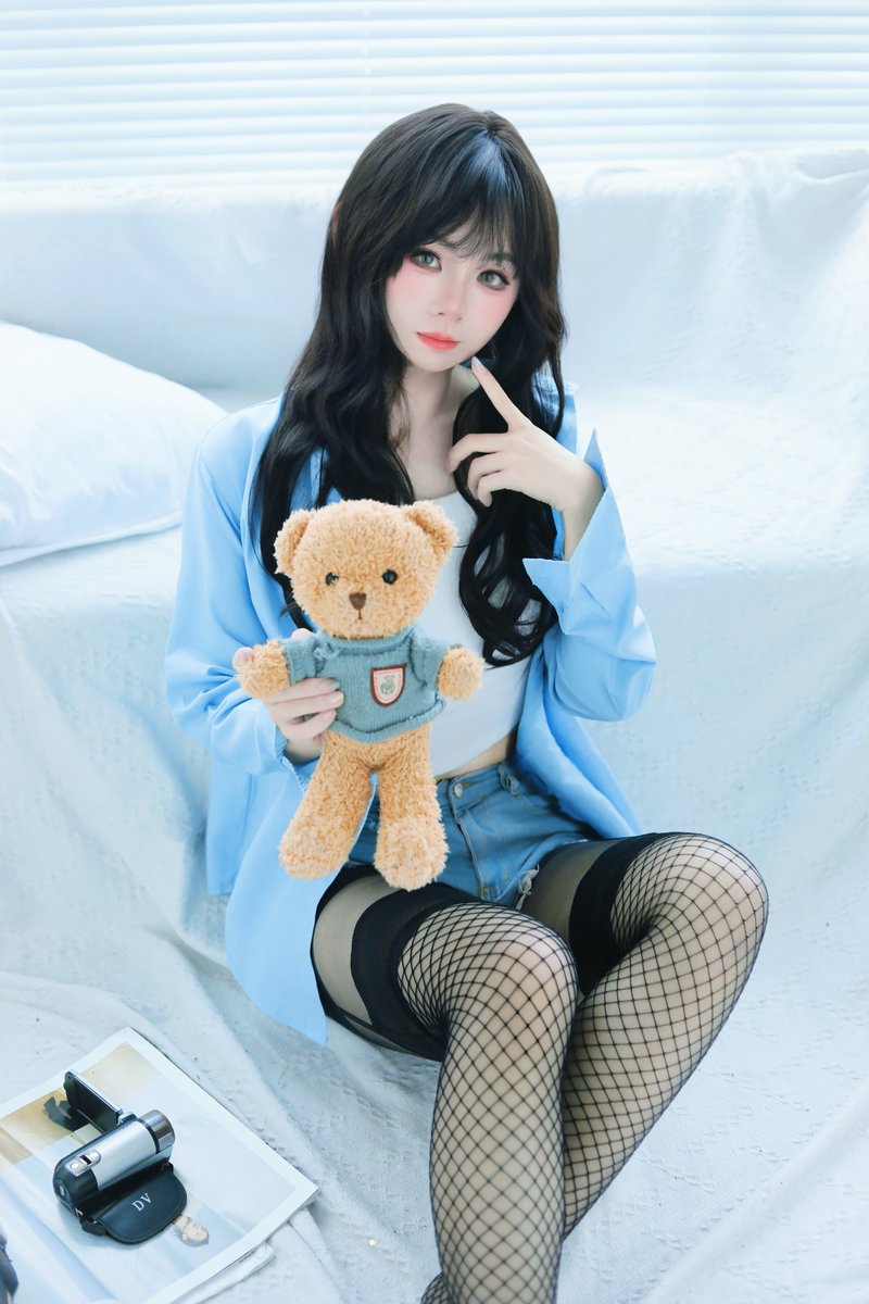 ChanWan1425's tweet photo. 想拍点骚骚的没想到拍得这么可爱🥲#伪百合 #男娘 #纯欲风 #直男 #黑丝 #反差 https://t.co/3RBoUca5hI