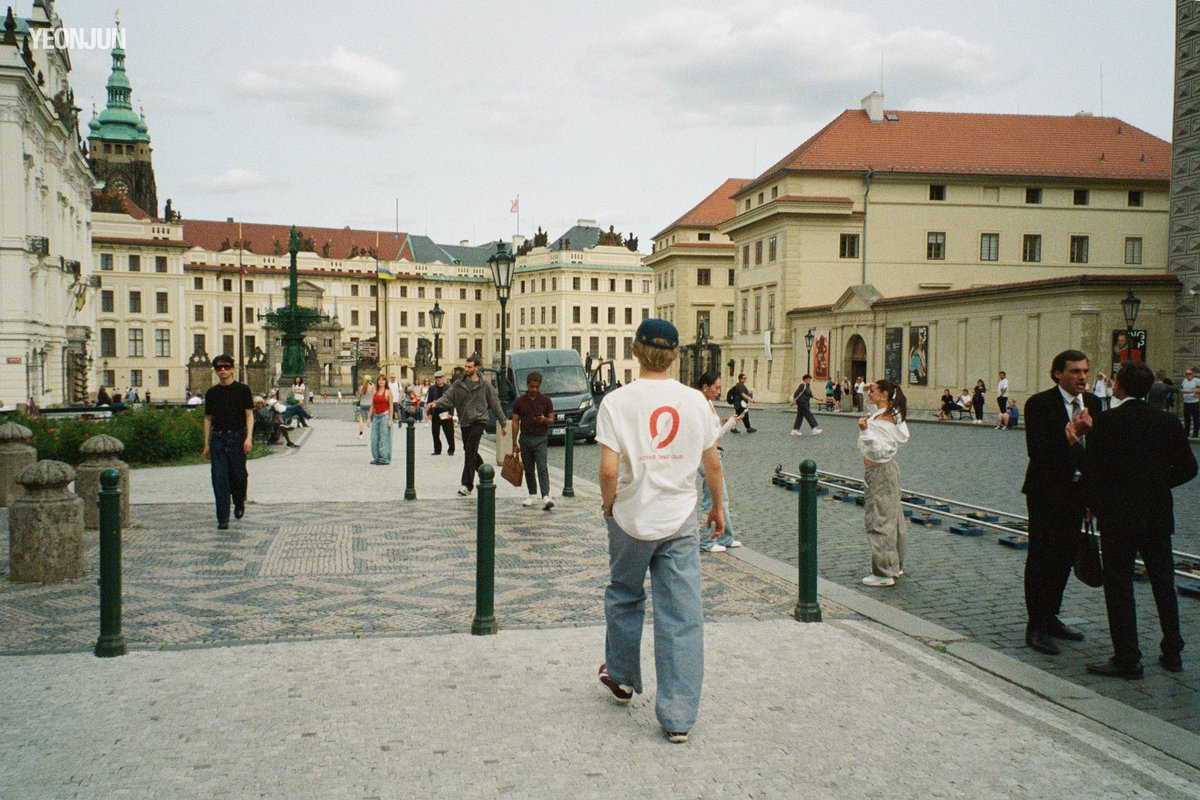 yewnzun's tweet photo. 📍Praha. https://t.co/lUzmeUFk0W