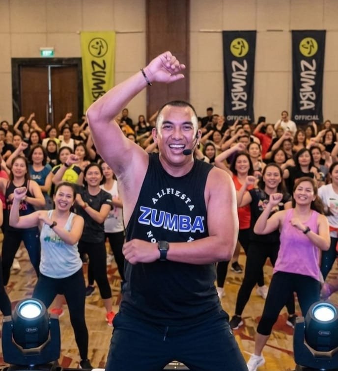 BenedickBenny's tweet photo. Bersama zin benny zumba party di cassia bintan resort pulau bintan https://t.co/wQBDC0Uyvy