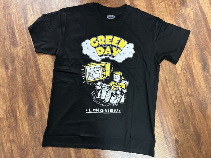 DAWA_FLAKE's tweet photo. GREEN DAYのTシャツも色々あります！可愛いスウェットも  https://t.co/fOf6a6MMXf https://t.co/QJQjttFpTo