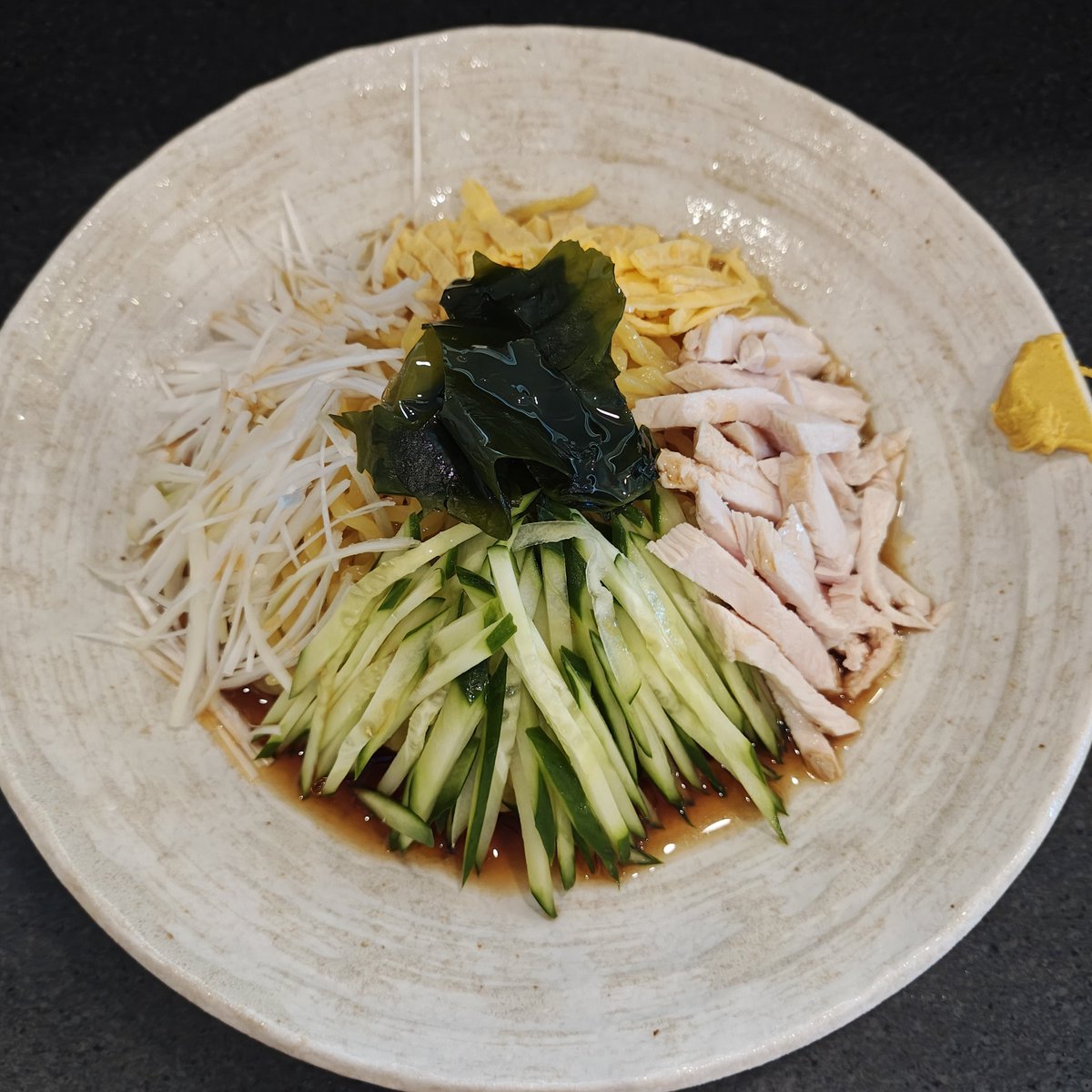 MzStrSzk's tweet photo. 今日のお昼は、冷やし中華。
無性に食べたくなりました。満足！
#石山商店 #小田急相模原 https://t.co/euC5U934oy