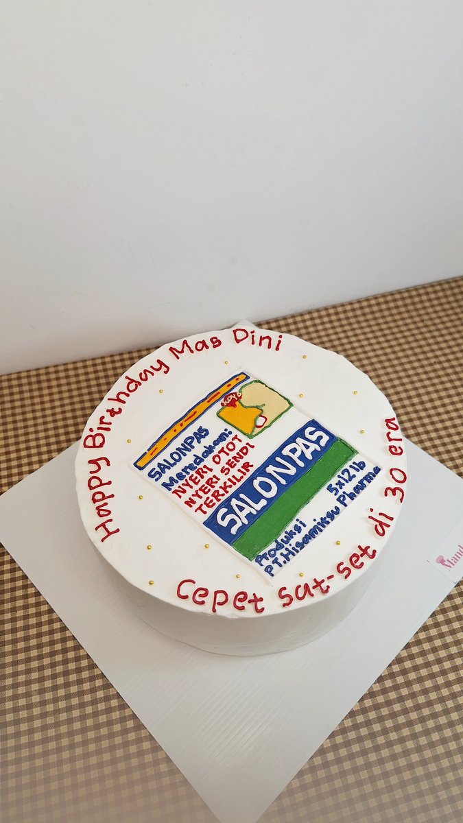 palmcheeseeee's tweet photo. @siPisces22 Aku lebih suka nulis di atas kue kaakk 🫠 https://t.co/3T857Bv9FP